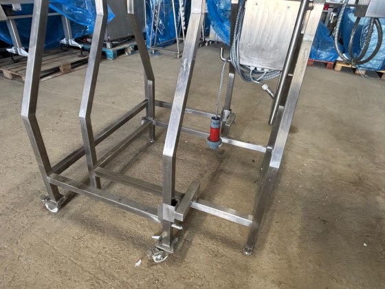 Conveyor with feeder hopper Pic 12